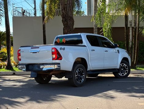 Toyota Hilux CD SRX 4x4 2.8 TDI 16V Diesel Aut.