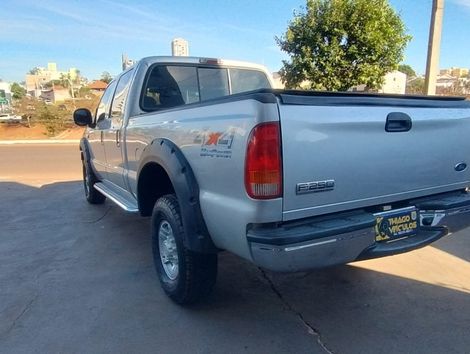 FORD F-350 CD 4p (diesel)