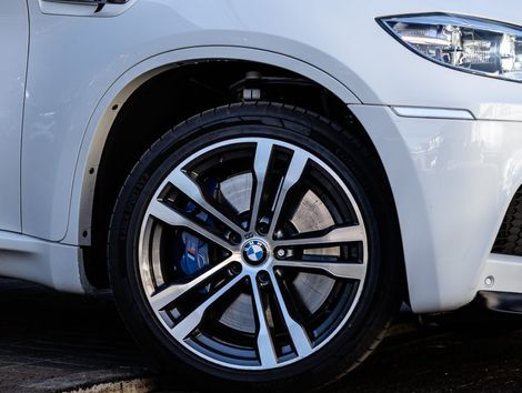 BMW X6 M 4.4 4x4 V8 32V Bi-Turbo Aut.