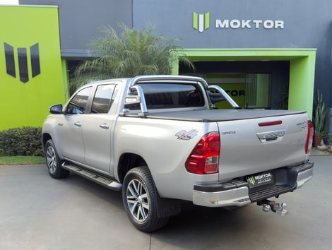 Toyota Hilux CD SRX 4x4 2.8 TDI 16V Diesel Aut.