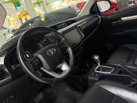 Toyota Hilux CD SRV 4x4 2.8 TDI Diesel Aut.