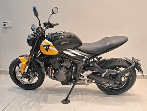 TRIUMPH TRIDENT 660
