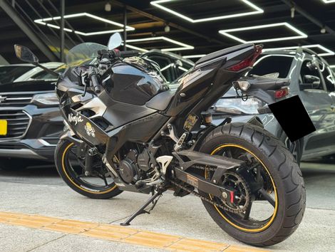 KAWASAKI NINJA 400