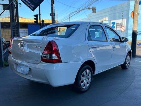 Toyota ETIOS X Sedan 1.5 Flex 16V 4p Mec.