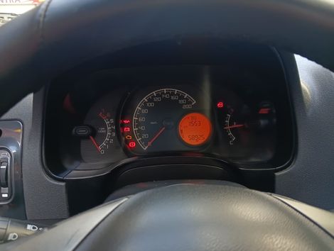 Fiat Strada Freedom 1.4 Flex 8V CS