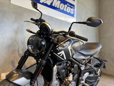 TRIUMPH TRIDENT 660