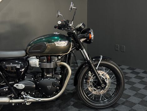 TRIUMPH BONNEVILLE T100 