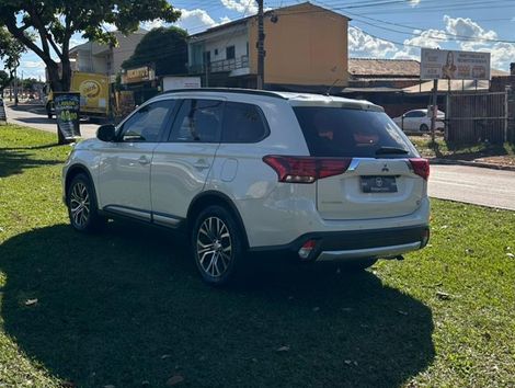 Mitsubishi OUTLANDER 2.0 16V 160cv Aut.