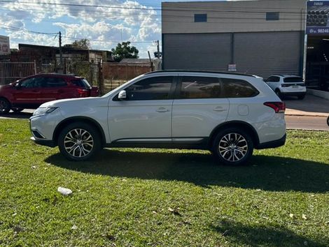 Mitsubishi OUTLANDER 2.0 16V 160cv Aut.
