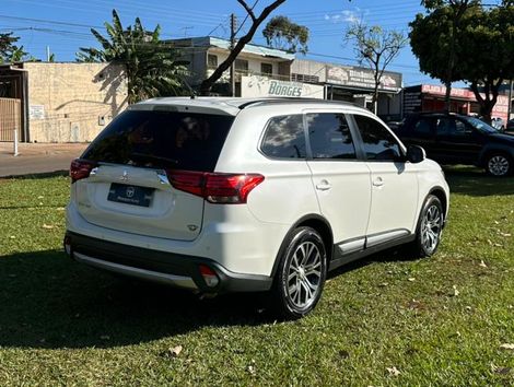 Mitsubishi OUTLANDER 2.0 16V 160cv Aut.