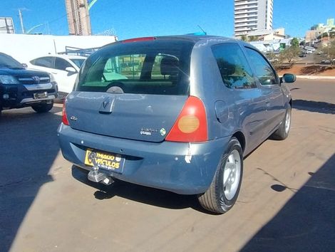 Renault Clio Hi-Flex 1.0 16V 3p