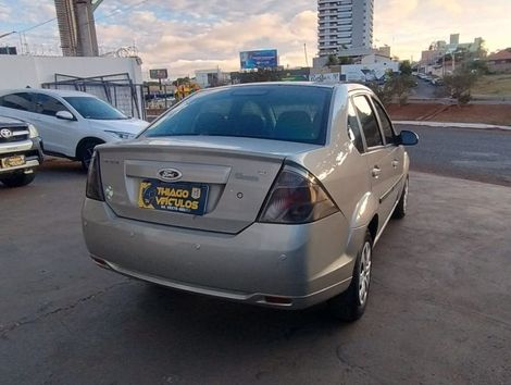 Ford Fiesta Sedan 1.0 8V Flex 4p