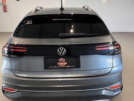 VolksWagen Nivus Highline 1.0 200 TSI Flex Aut.