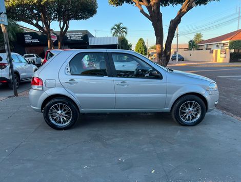 Fiat Palio ELX 1.8/ 1.8 mpi Flex 8V 4p