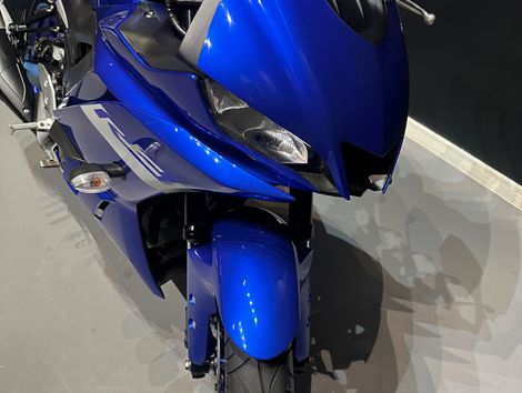 YAMAHA YZF R-3 321/ABS
