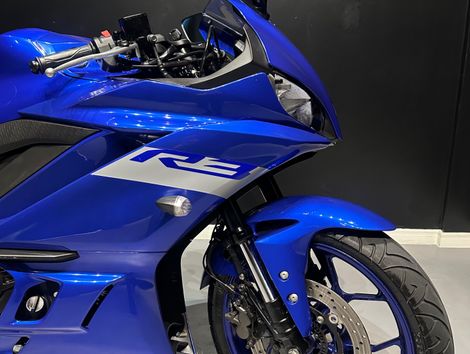 YAMAHA YZF R-3 321/ABS