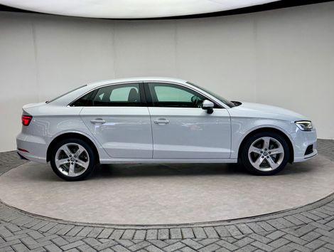 Audi A3 Sedan Prestige Plus 1.4 TFSI Flex Tip
