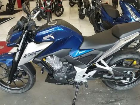 Honda CB300F Twister