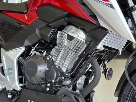 Honda CB300F Twister