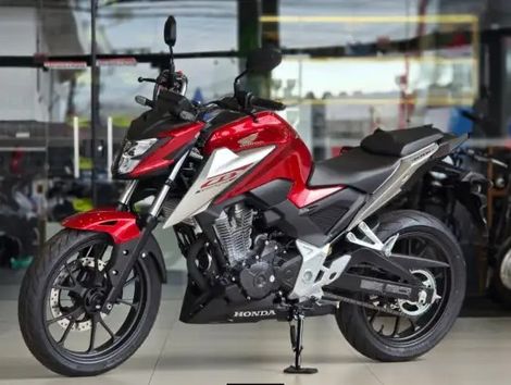 Honda CB300F Twister