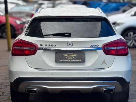 Mercedes GLA 200 Advance 1.6/1.6 TB 16V Flex Aut.