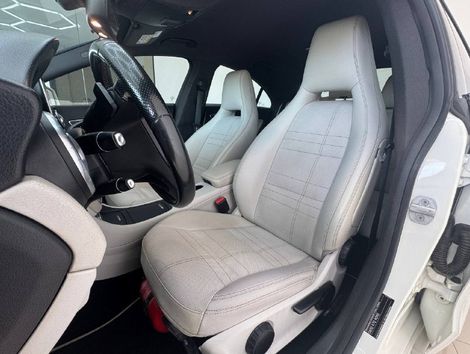 Mercedes CLA-200 First Edition 1.6 TB 16V  Aut.