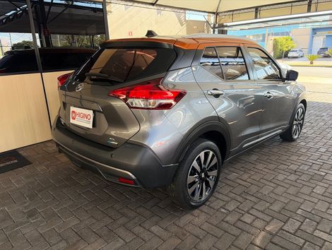 Nissan KICKS SL 1.6 16V FlexStar 5p Aut.