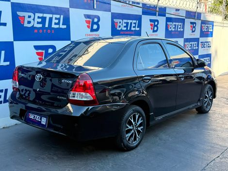 Toyota ETIOS PLATINUM 1.5 Flex 16V 4p Aut.