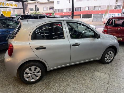 Nissan MARCH S 1.0 12V Flex 5p
