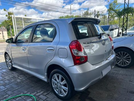 Toyota ETIOS XLS 1.5 Flex 5p Aut.