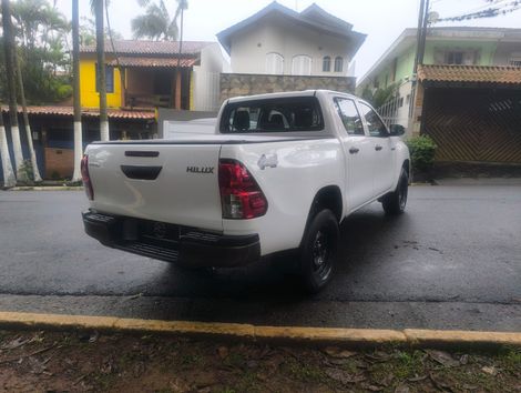 Toyota Hilux CD 4x4 2.8 Diesel Mec.