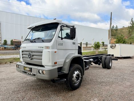 VOLKSWAGEN 17-250 E Worker 2p (diesel)