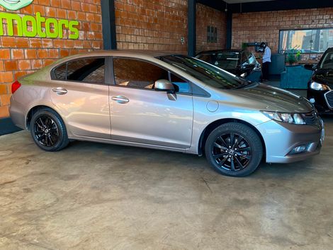 Honda Civic Sedan LXS 1.8/1.8 Flex 16V Aut. 4p