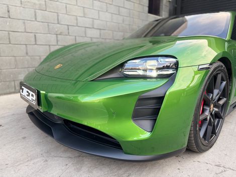 Porsche Taycan GTS (Elétrico) 