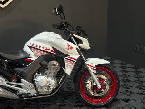 HONDA CB 250 TWISTER/FLEXONE