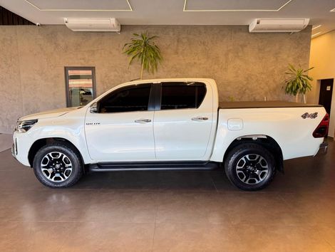 Toyota Hilux CD SRX 4x4 2.8 TDI 16V Diesel Aut.
