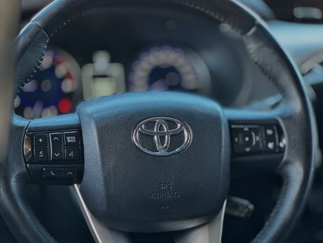Toyota Hilux CD SRX 4x4 2.8 TDI 16V Diesel Aut.