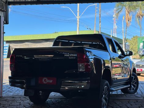 Toyota Hilux CD SRX 4x4 2.8 TDI 16V Diesel Aut.