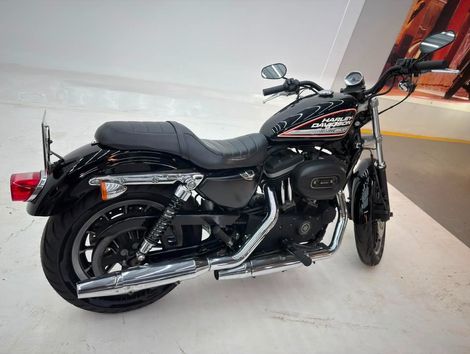 Harley XL 883 R