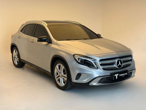 Mercedes GLA 250 Vision 2.0 TB 16V 211cv Aut.