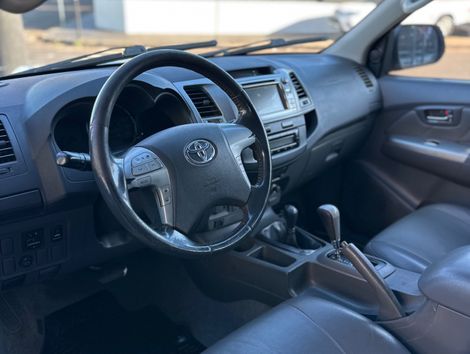 Toyota Hilux CD SRV D4-D 4x4 3.0 TDI Diesel Aut