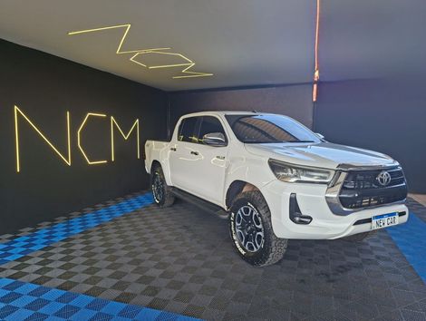 Toyota Hilux CD SR 4x4 2.8 TDI Diesel Aut.