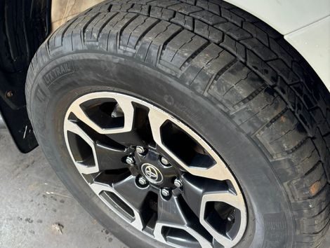 Toyota Hilux CD SRX 4x4 2.8 TDI 16V Diesel Aut.