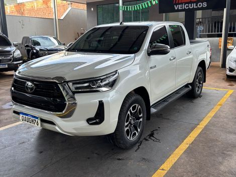 Toyota Hilux CD SRX 4x4 2.8 TDI 16V Diesel Aut.