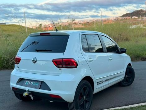 VolksWagen Fox Connect 1.6 Flex 8V 5p
