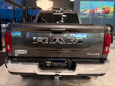 RAM 3500 LIMITED LONGHORN 6.7 TB CD Diesel