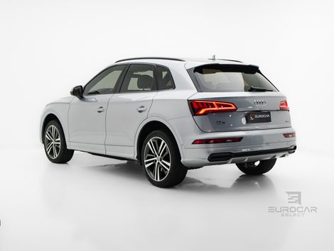 Audi Q5 Black 2.0 TFSI Quattro S tronic