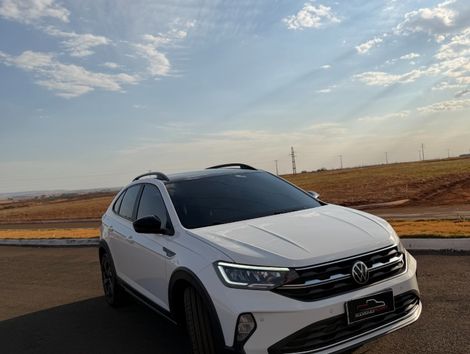 VolksWagen Nivus Highline 1.0 200 TSI Flex Aut.