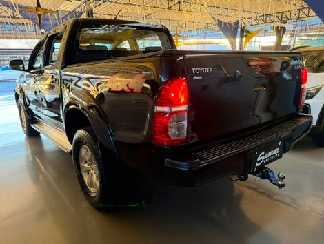 Toyota Hilux CD SRV 4x4 2.7 Flex 16V Aut.
