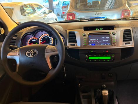 Toyota Hilux CD SRV 4x4 2.7 Flex 16V Aut.